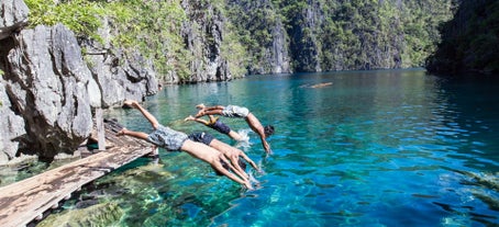 You’ll check out Kayangan Lake during your 4-day, 3-night tour package to Coron town in Palawan Island