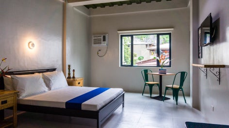 Comfort level room at South Anchorage Inn, El Nido, Palawan