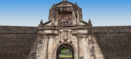 Stroll around Fort Santiago in Intramuros