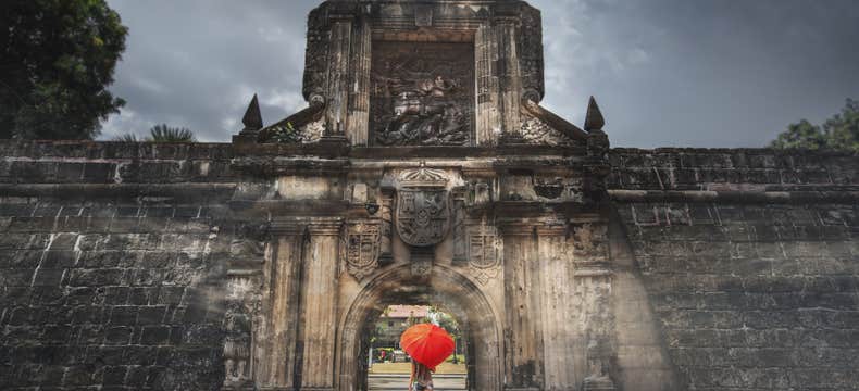 Private Night Walking Tour of Intramuros Old Town in Manila City