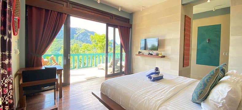 Stunning 4-Day El Nido Town Tour Package at Karuna Villas on Palawan Island