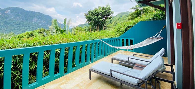 Breathtaking 5-Day El Nido Palawan Package at Karuna Villas with Island Hopping & Daily Breakfast