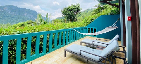 Breathtaking 5-Day El Nido Palawan Package at Karuna Villas with Island Hopping & Daily Breakfast