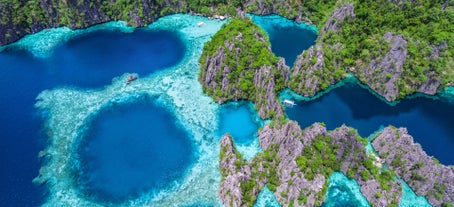 Enjoy the breathtaking Twin Lagoon at Coron Palawan