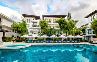 Pool area at Discovery Shores in Boracay