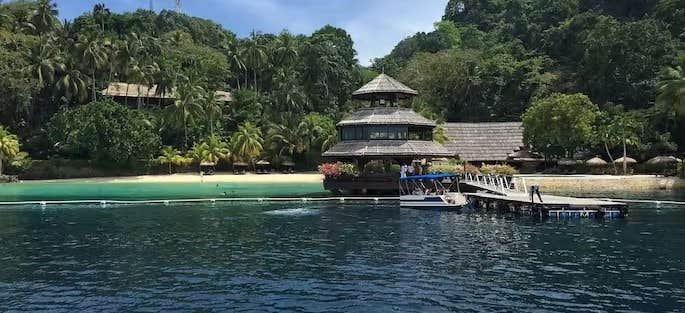 Private Samal Island Hopping Tour with Transfers from Davao City