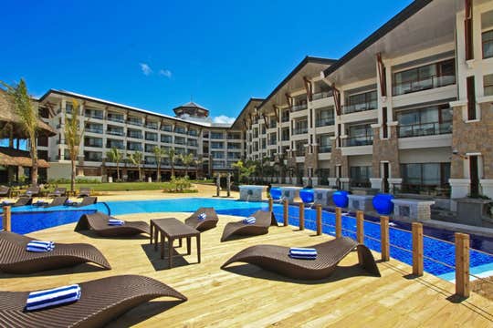 Hassle-free 4-Day Bohol Island Tour Package to The Bellevue Resort with Local Flights