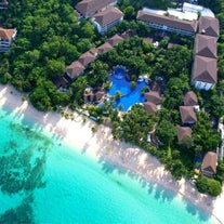 Movenpick Resort's beachfront