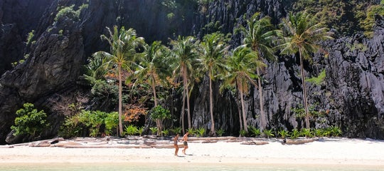 TopBanner_Couple in Palawan.jpg