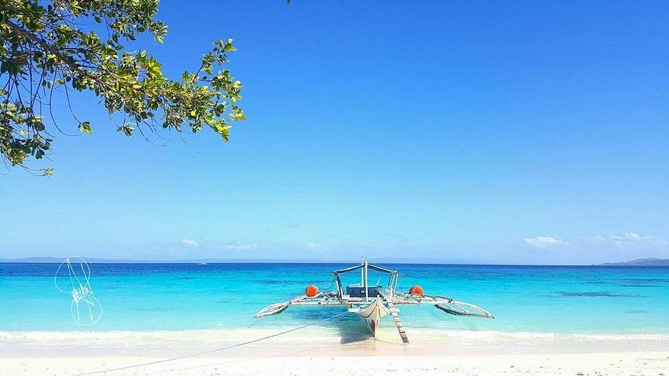 Witness the mesmerizing beauty of Tikling Island at Sorsogon