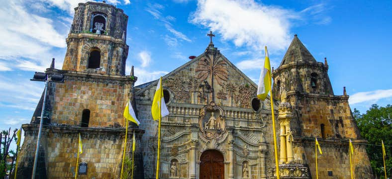 Iloilo Province Tour to Garin Farm, Molo and Miag-ao Churches & Esplanade Baywalk