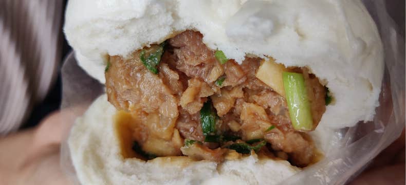 Binondo Chinatown Food Crawl Tour in Manila City with Guide