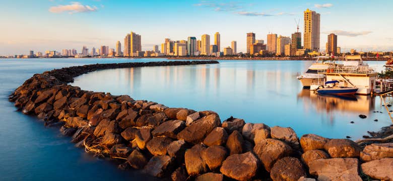 Private Tour of Manila City’s Top Historical Sites & Iconic Landmarks with Transfers