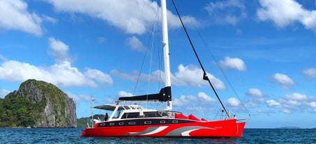 Luxury Yacht in El Nido