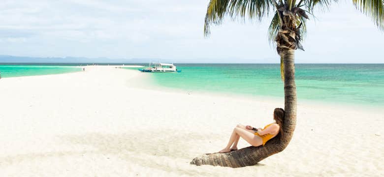 Private Tour of Kalanggaman Island in Leyte Province from Cebu City with Lunch