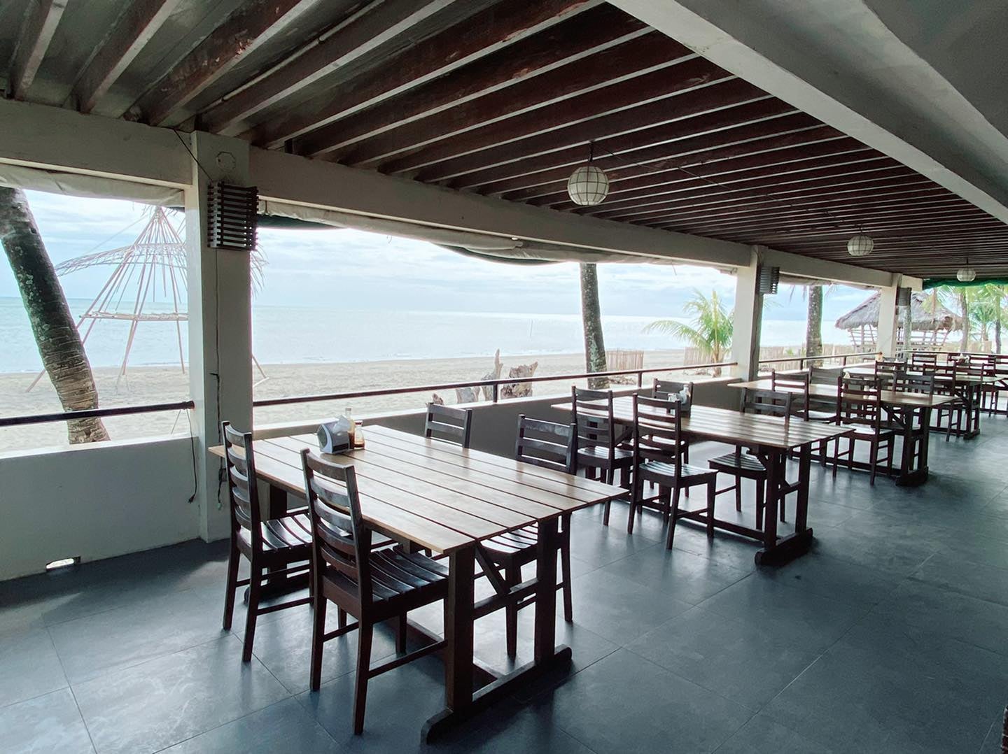 Breakthrough Restaurant