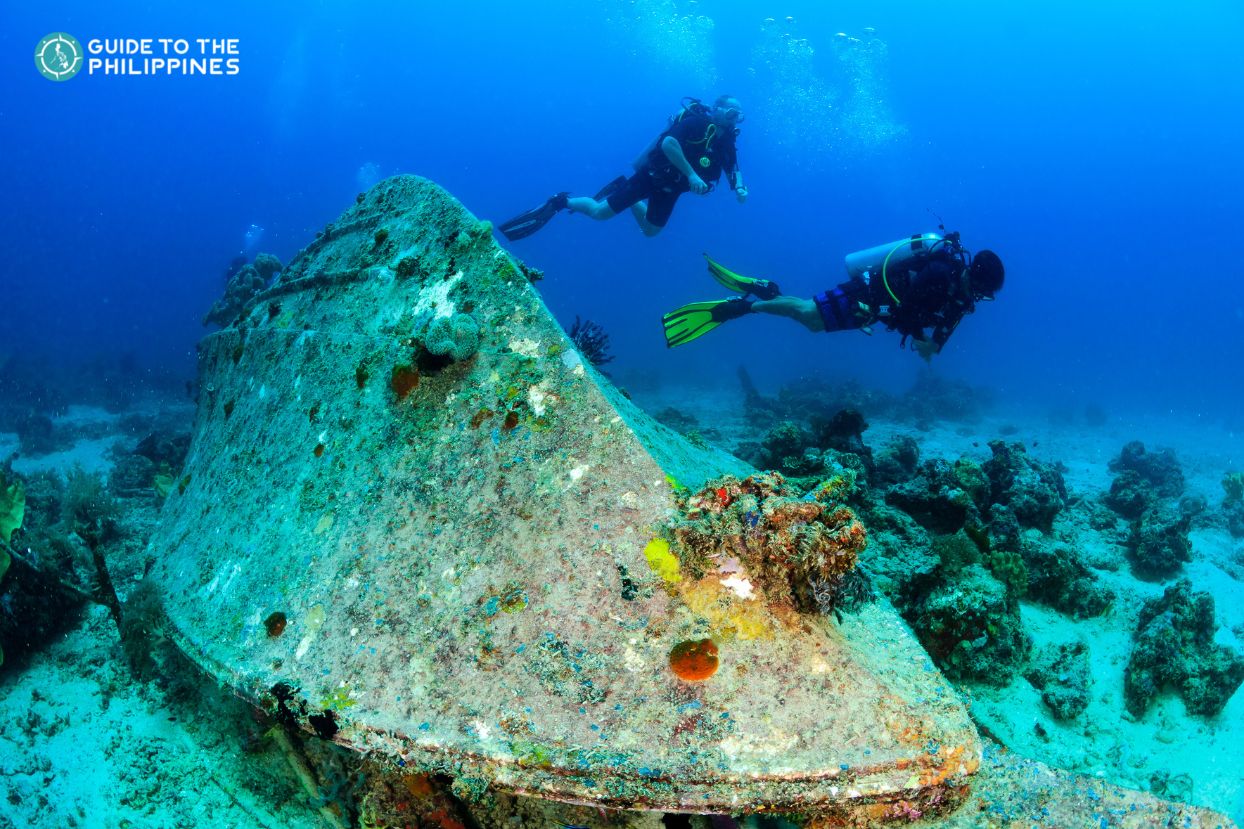 Wreck diving in Boracay