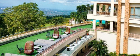 Timberland Highlands Resort Day Pass with Wall Climbing, Dining Credits and Use of Facilities