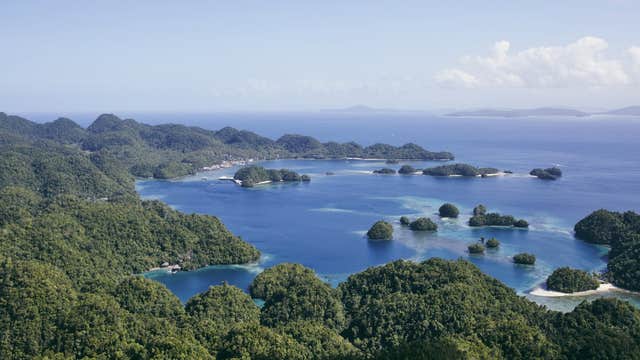 Fun 8-Day Cebu & Siargao Islands Beaches & Top Attractions Tour Package