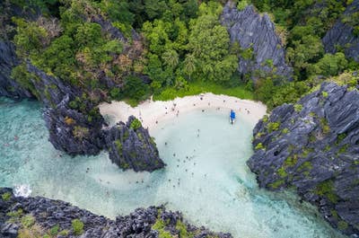 Amazing 15-Day Adventure & Whale Shark Watching Package to the Best Islands in the Philippines - day 3