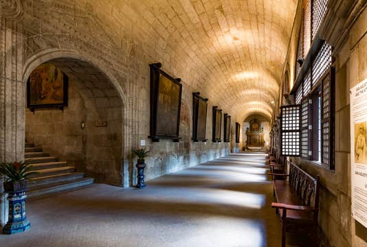 Private Manila City Tour to Historic Churches & Cultural Attractions with Carriage Ride