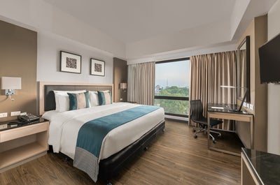 Deluxe Room with King Size Bed at Seda Capitol Central Bacolod City