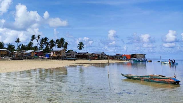 Tawi-Tawi Bongao Island-Hopping Tour with Transfers | Simunul Island, Panampangan Island