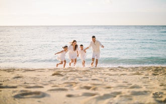 Boracay 2-hour Photo Shoot Session with Professional Photographer