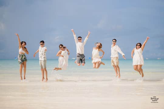 2-Hour Photo Shoot Session in Boracay Island with Professional Photographer