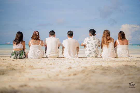 2-Hour Photo Shoot Session in Boracay Island with Professional Photographer