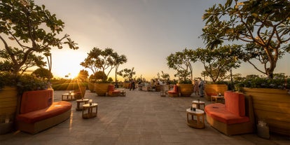 Okada Manila Sunset Experience with Dinner at Medley Buffet & Walking Tour