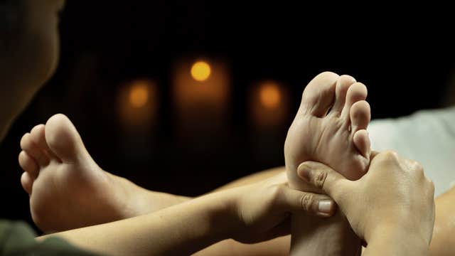 Walking Tour of Okada Manila Hotel with Foot Massage & Dining Credits