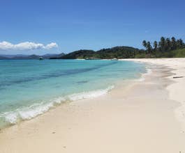 Private Palawan Island Hopping Tour to Sibaltan & Linapacan from El Nido Town with Lunch