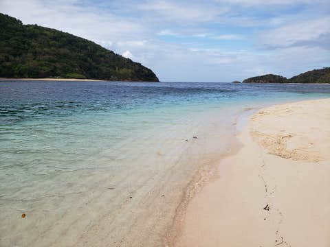 Private Palawan Island Hopping Tour to Sibaltan & Linapacan from El Nido Town with Lunch