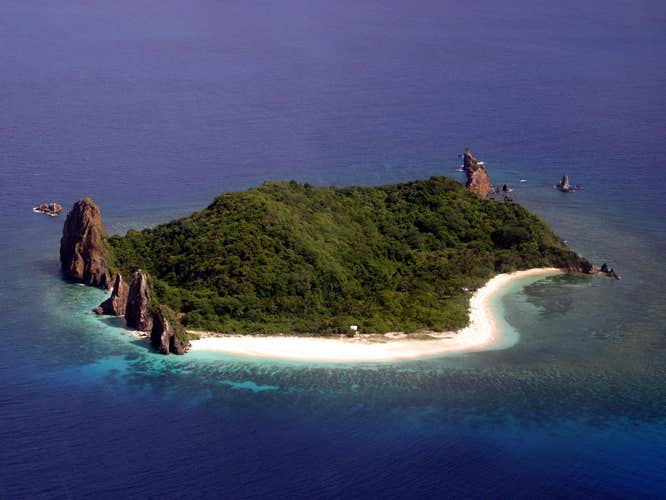 Educational 3-Day El Nido to Coron Palawan Snorkeling Package with Camping, Meals, Gear