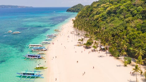 6-Day Manila City Heritage Sites to Boracay Island Beaches Tour Package - day 3