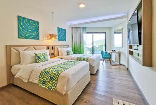 Relaxing 4-Day El Nido Town Tour Package at Lime Resort on Palawan Island