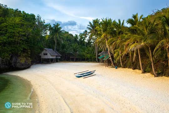 Guimaras Land Attractions & Island Hopping Half-Day Tour with Transfers from Iloilo City