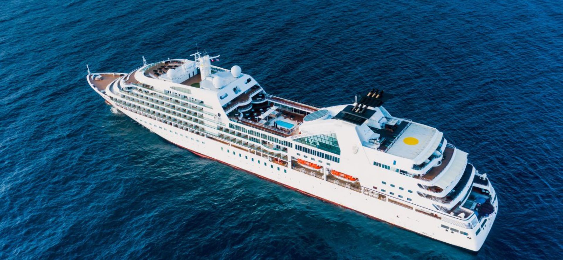 Banner luxury cruise