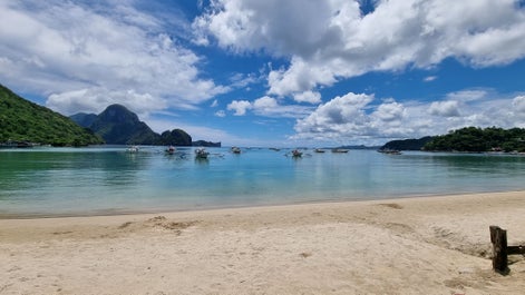 Relaxing 4-Day Palawan Island Package in El Nido Town at Happiness Hostel - day 2