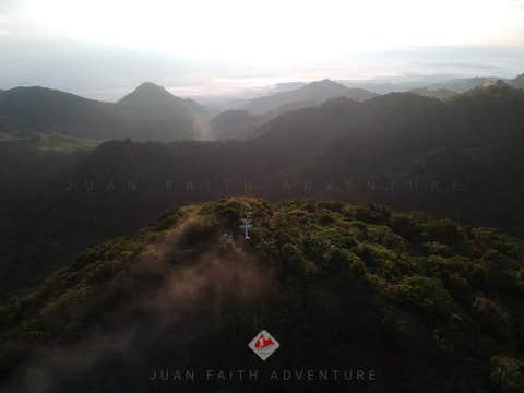 Day Hike to Mount Malarayat in Batangas Province from Manila City with Climb Certificate