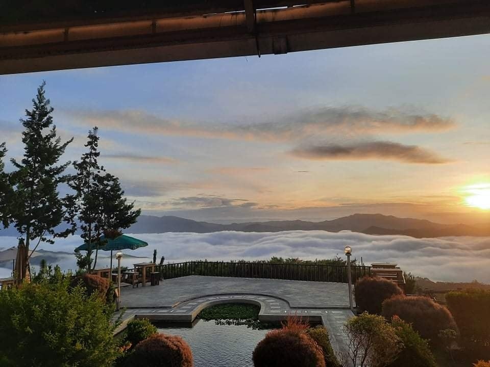 Sonnen Berg Mountain View