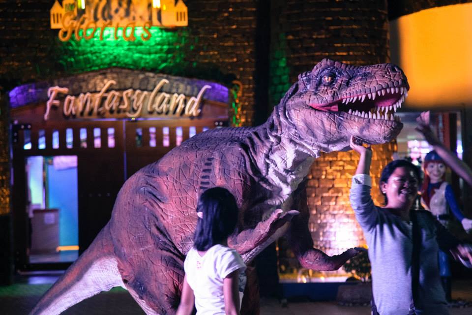 Glorious Fantasyland 