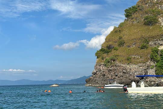 Batangas Island Hopping Tour to Sombrero & Portales Islands or Sepoc Beach (Choose Any 2)