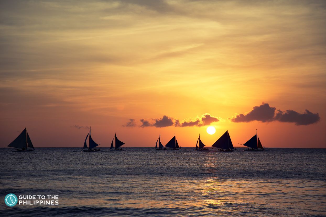 Boracay sunset paraw sailing