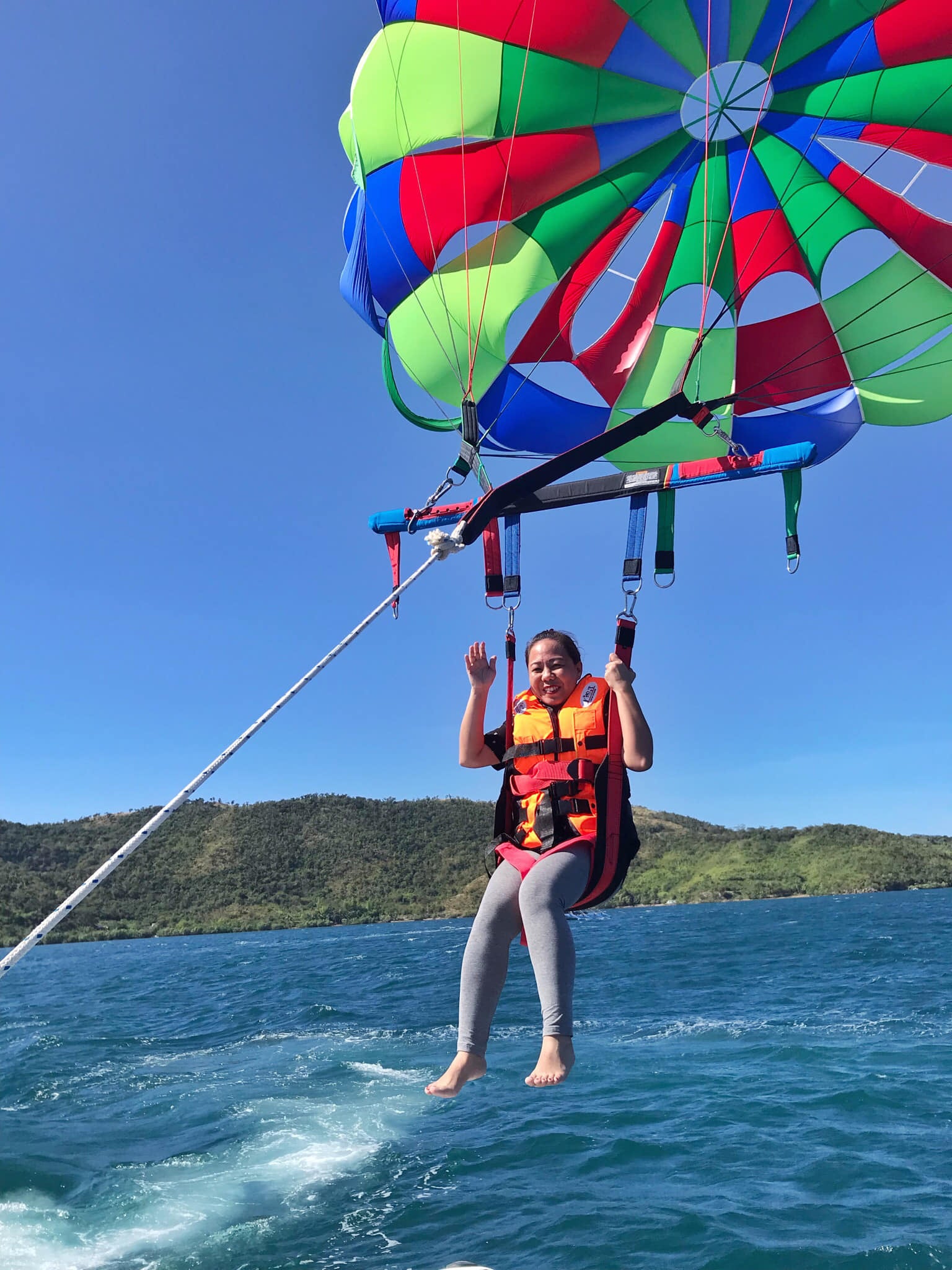 Parasailing in Coron town gives you a bird’s-eye view of the stunning coastal scenery.