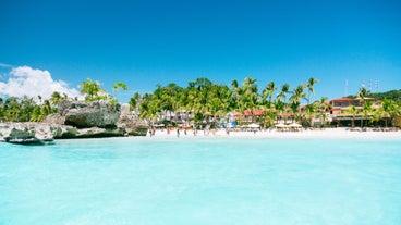 Boracay Island Hopping Shared Tour with Lunch