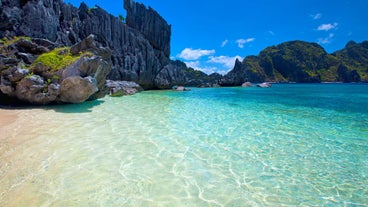 5D4N Angel Nido Resort El Nido Budget Package with Island Hopping Tour & Daily Breakfast