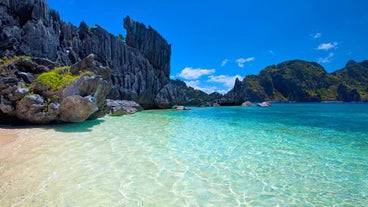 Stunning 8-Day Beaches & Nature Spots Tour Package in Palawan Island