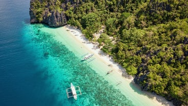 Epic 15-Day Beaches, Adventure & Cultural Tour Package from Manila City